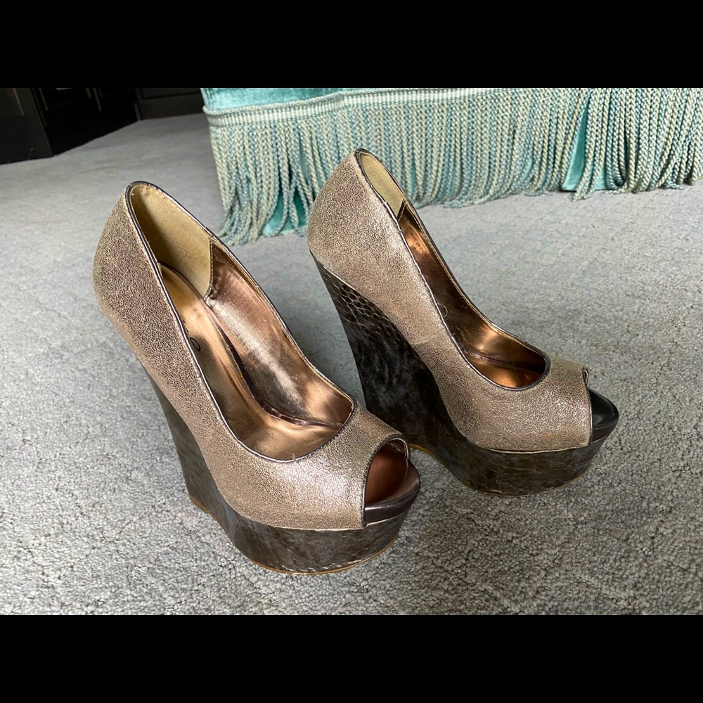 Bebe wedge shoes